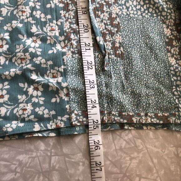 andthewhy green peasant flare belle sleeve patchwork ditzy floral top blouse - Picture 9 of 11